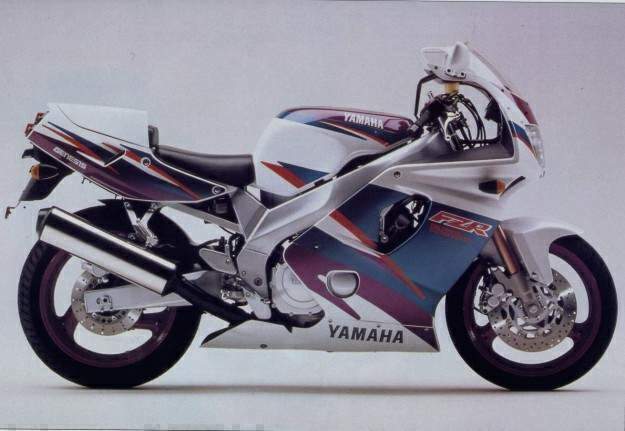 Yamaha FZR600